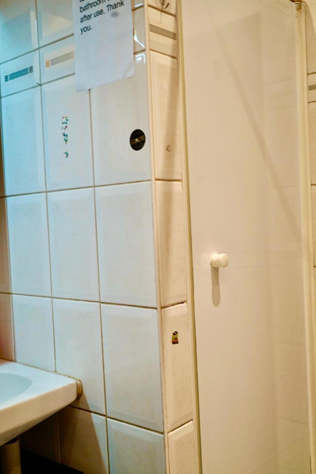 וינה U6 Schoepfwerk Hostel 11 מראה חיצוני תמונה