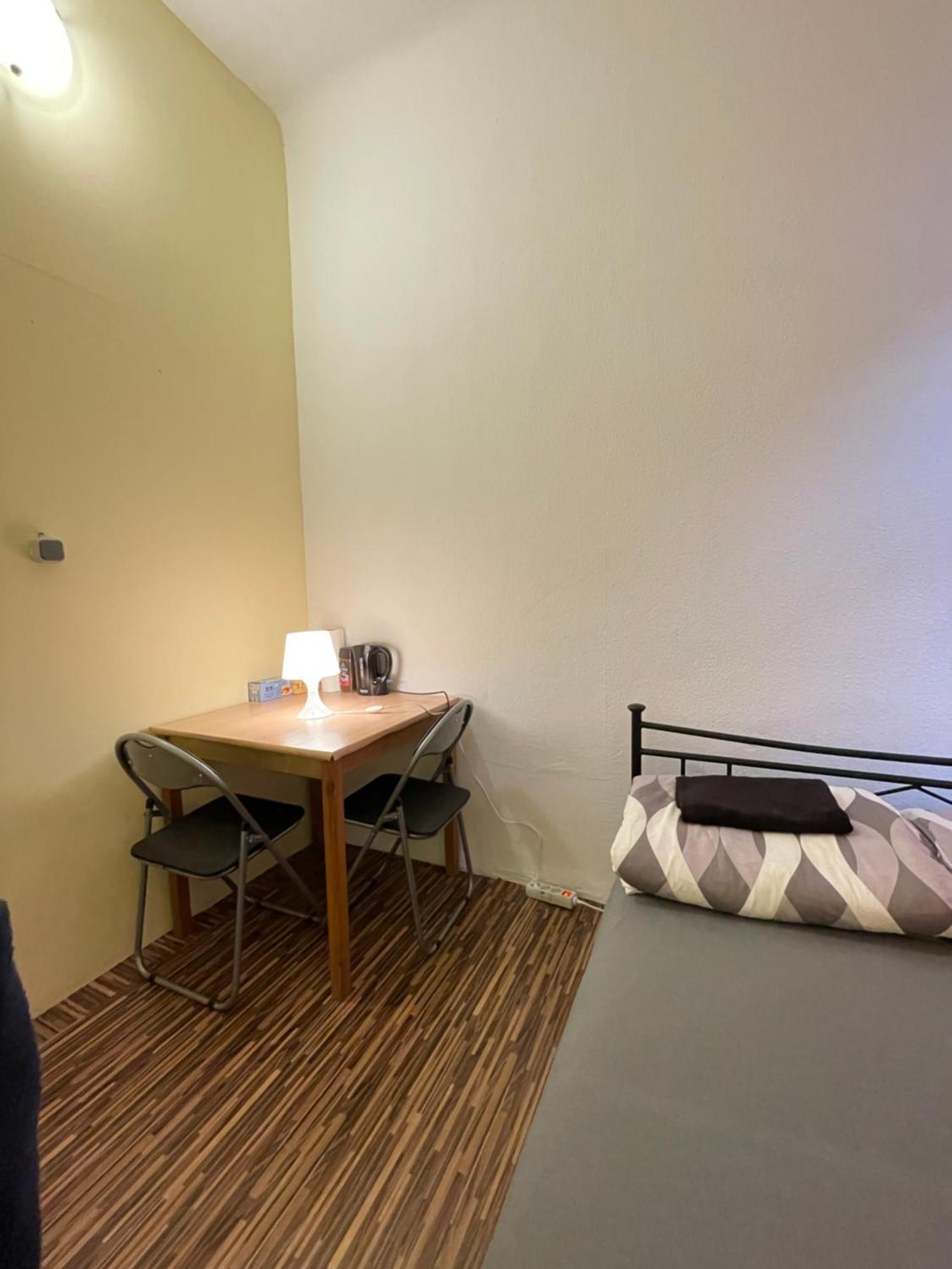 וינה U6 Schoepfwerk Hostel 11 מראה חיצוני תמונה