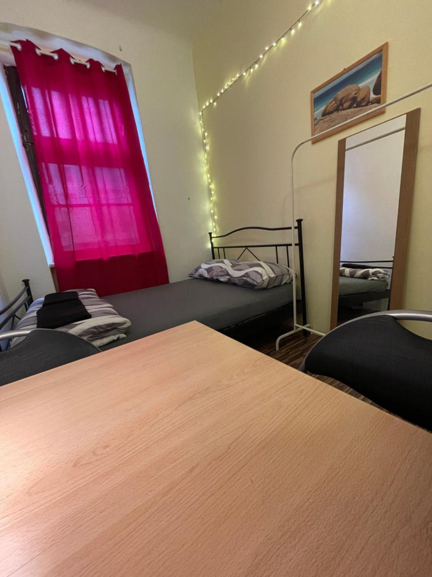 וינה U6 Schoepfwerk Hostel 11 מראה חיצוני תמונה